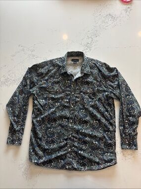 Pelham Blue and Green Paisley Long-Sleeve Button-Down Shirt